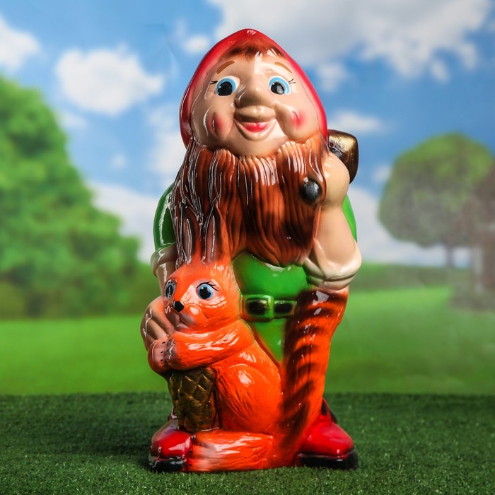 Садовая фигура "Гном с белкой" 50 см, микс