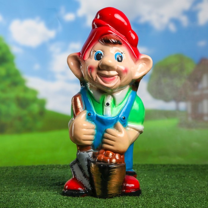 Садовая фигура "Гном с картошкой" 50 см, микс