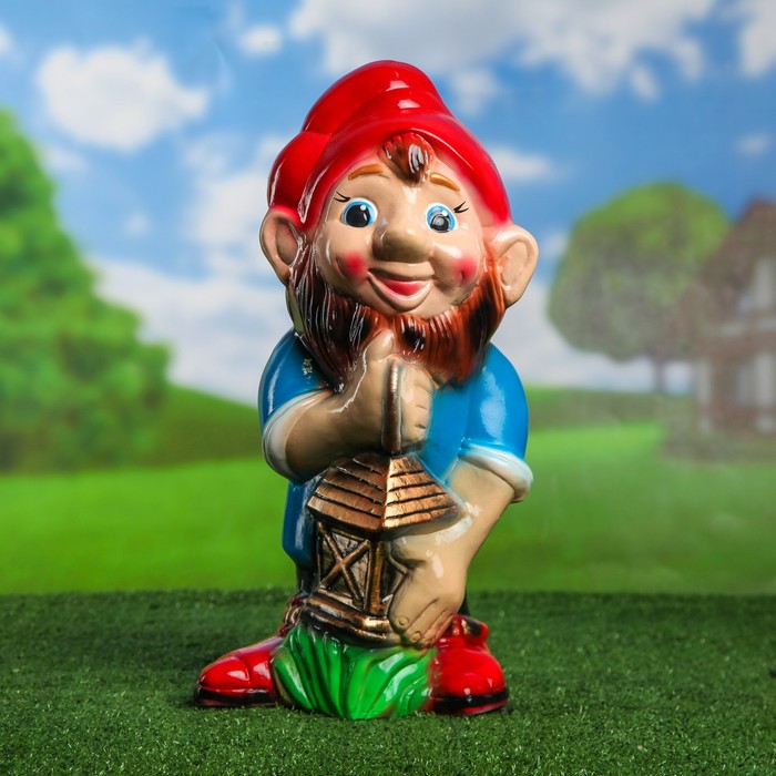 Садовая фигура "Гном с фонарем" 47 см микс