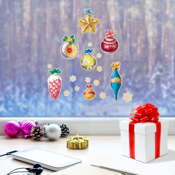 Интерьерная наклейка‒голография «Ёлочные игрушки», 21 х 29,7 см