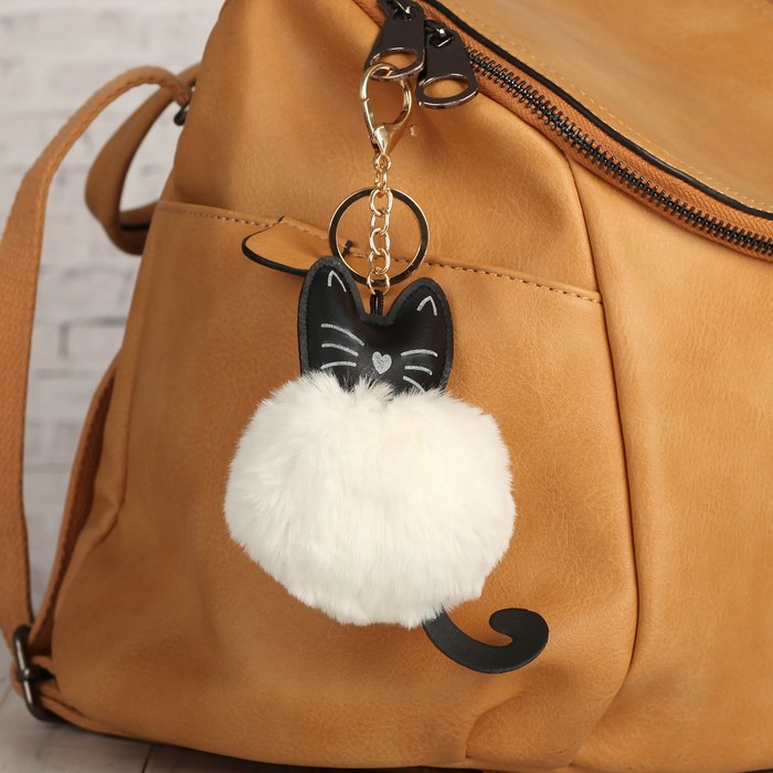 Пушистик на кольце "Котик с белым пузиком" 12,5х8х8 см