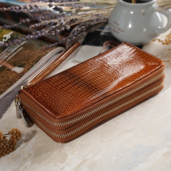 Кошелёк женский, 2 отдела на молниях, с ручкой, цвет коричневый