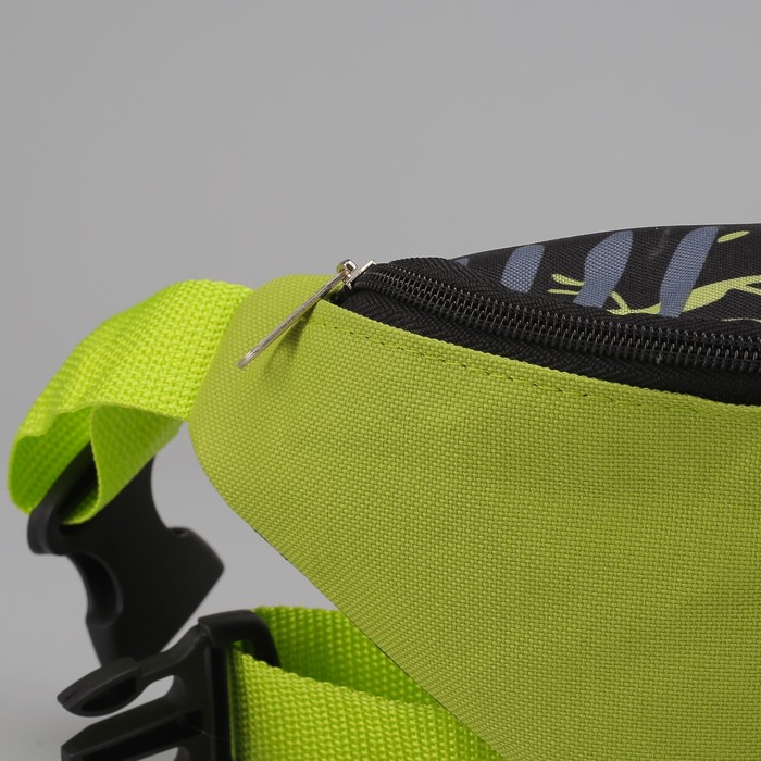 Сумка поясная "Абстракция", отдел на молнии, регулируемый ремень, цвет салатовый/чёрный