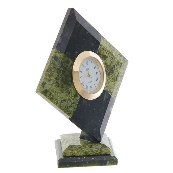 Часы "Шахматы"