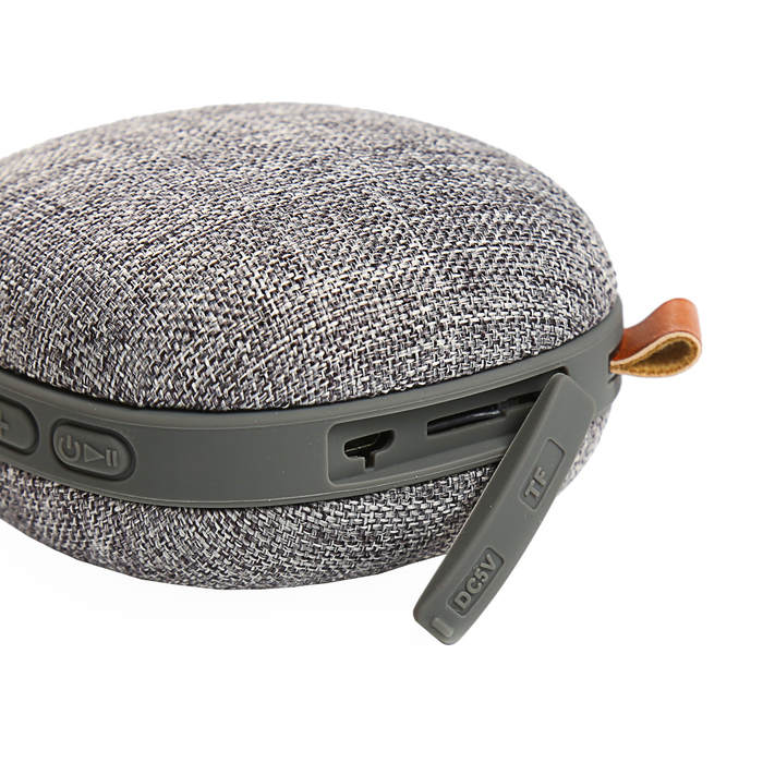 Портативная акустика Awei Y260, bluetooth/microUSB/microCD, аккумулятор 800 мАч, сера