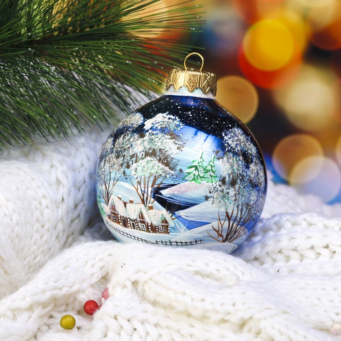 Ёлочный шар ручной работы  "Деревенские холмы" 8 см