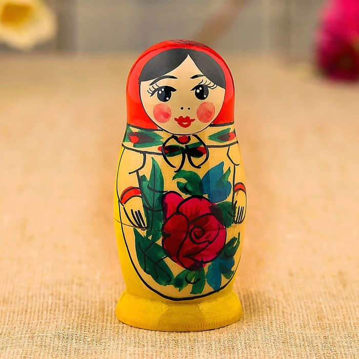 Матрёшка «Семёновская», красный платок, 4 кукольная, 9 см