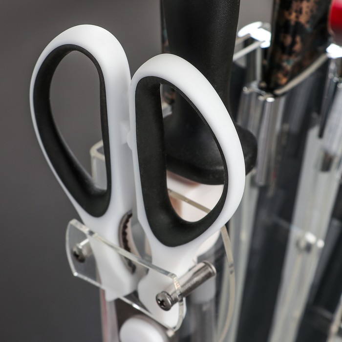 Набор "Хаки", 7 предметов на подставке: 5 ножей 8/12,5/19,5/20/20 см, мусат, ножницы