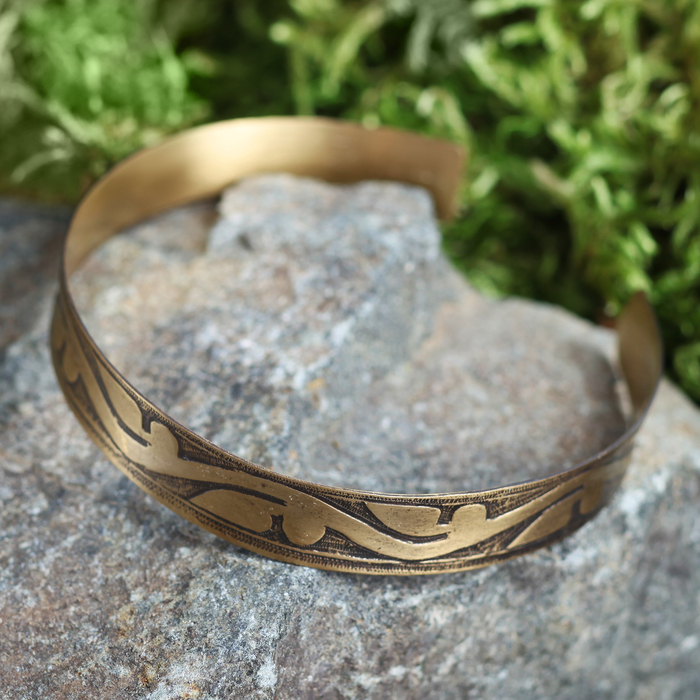 Браслет вогнутый «Всходы» H 10 мм, D 55-75 мм, латунь