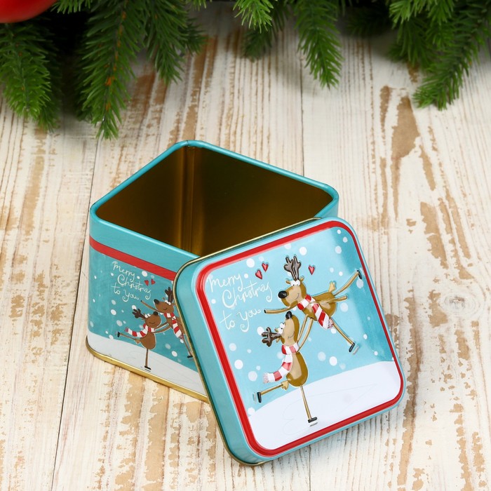 Шкатулка металл новогодняя квадрат "Олени на льду" 6,7х7,5х7,5 см