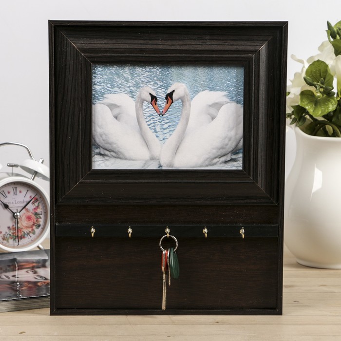 Ключница открытая "Лебеди на пруду" 25х32 см