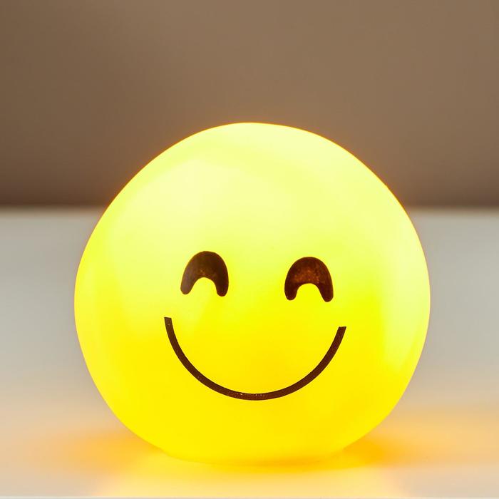 Ночник пластик "Смайлик" 1 диод 7,5х7,5х7