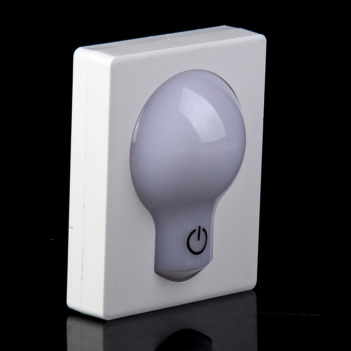 Ночник пластик "Лампочка" LED 3ААА вкл нажатием на лампу 7,5х4х9,5