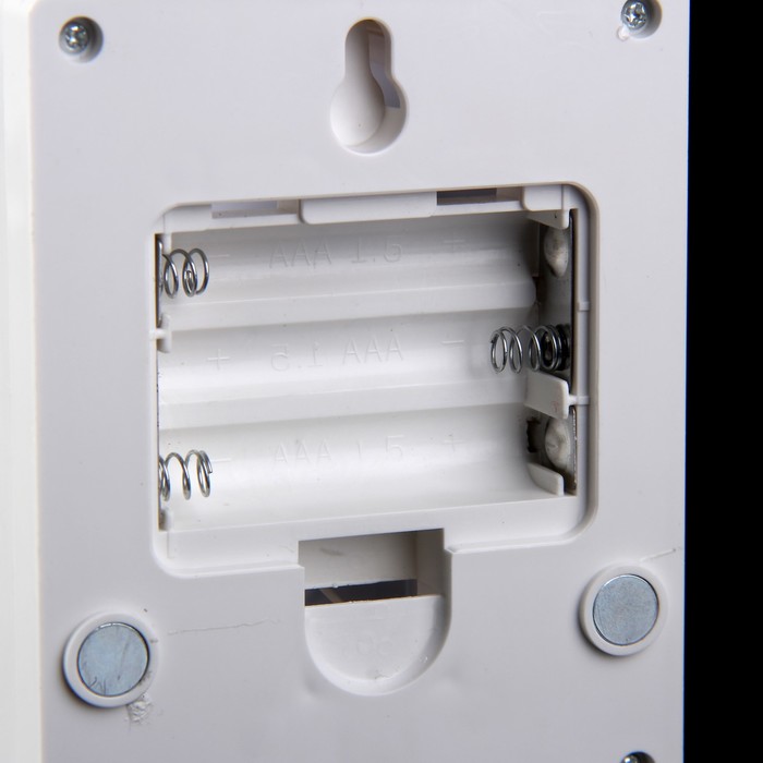 Ночник пластик "Лампочка" LED 3ААА вкл нажатием на лампу 7,5х4х9,5