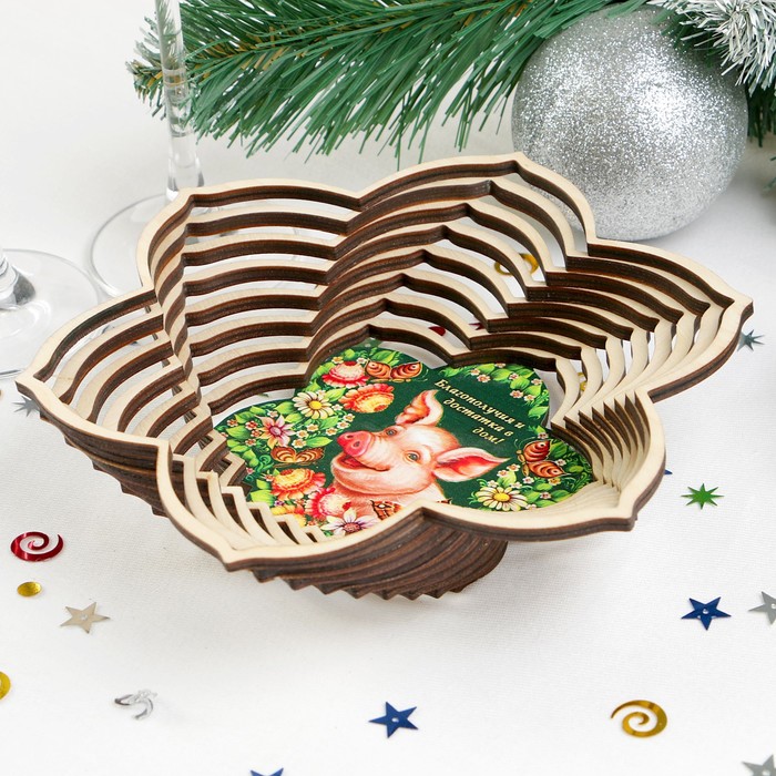 Сухарница «Свинка», благополучия и достатка в дом!, 19×19×4 см