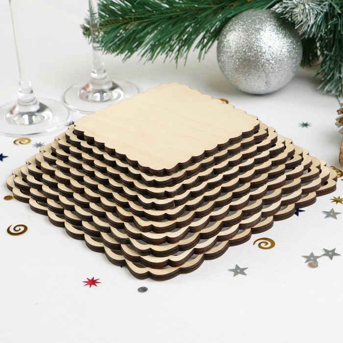 Сухарница «Свинки в пионах», 17,5×17,5×4 см