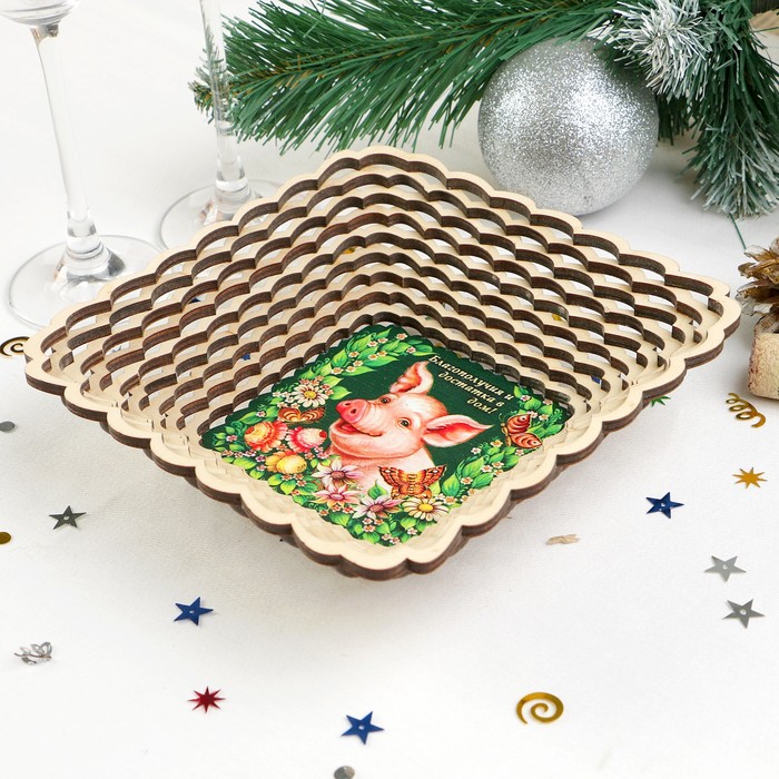 Сухарница «Свинка», благополучия и достатка в дом!, 17,5×17,5×4 см