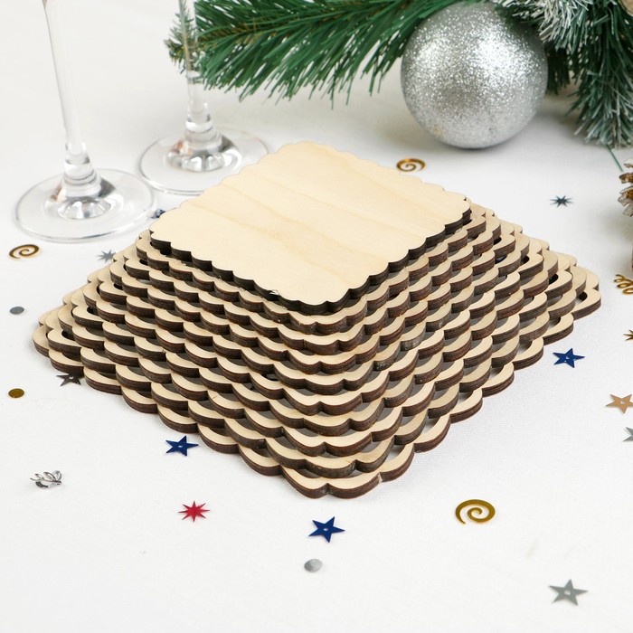 Сухарница «Свинка», благополучия и достатка в дом!, 17,5×17,5×4 см