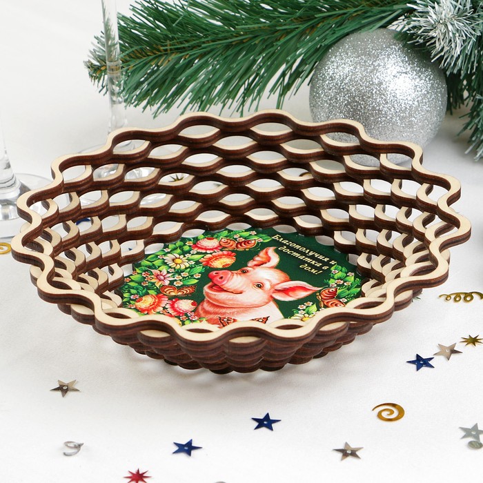 Сухарница «Свинка», благополучия и достатка в дом!, 19,5×19,5×4 см