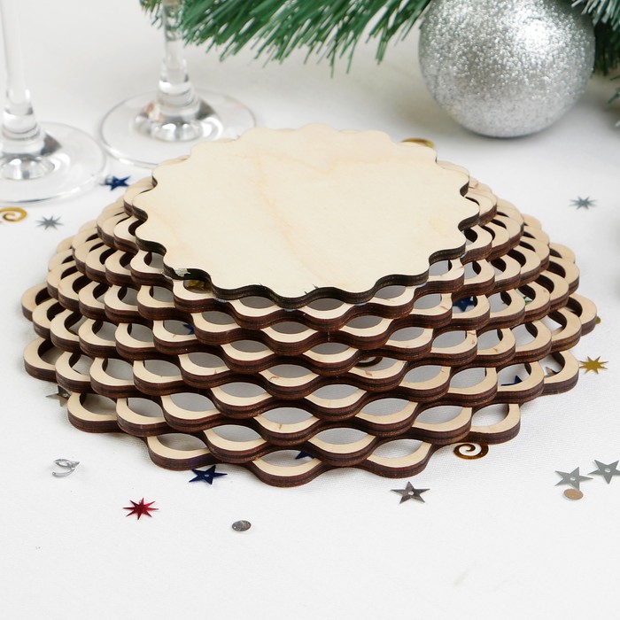 Сухарница «Свинка», благополучия и достатка в дом!, 19,5×19,5×4 см