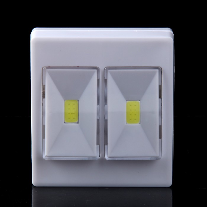 Ночник пластик "Включатель двойной" LED 3ААА 9х3х10