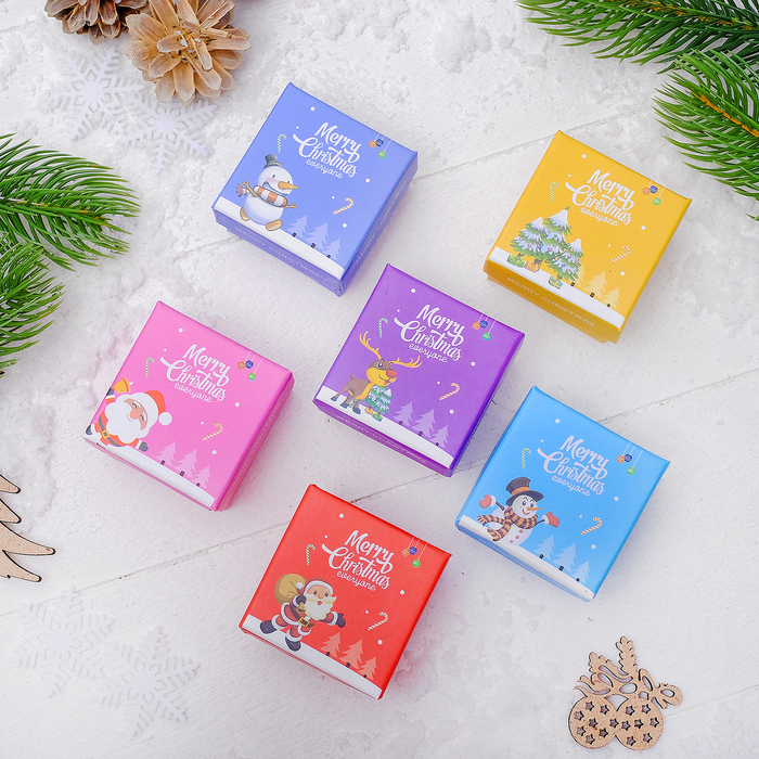 Коробочка новогодняя под кольцо "Счастливого Рождества" 5*5*3,5см, рис МИКС