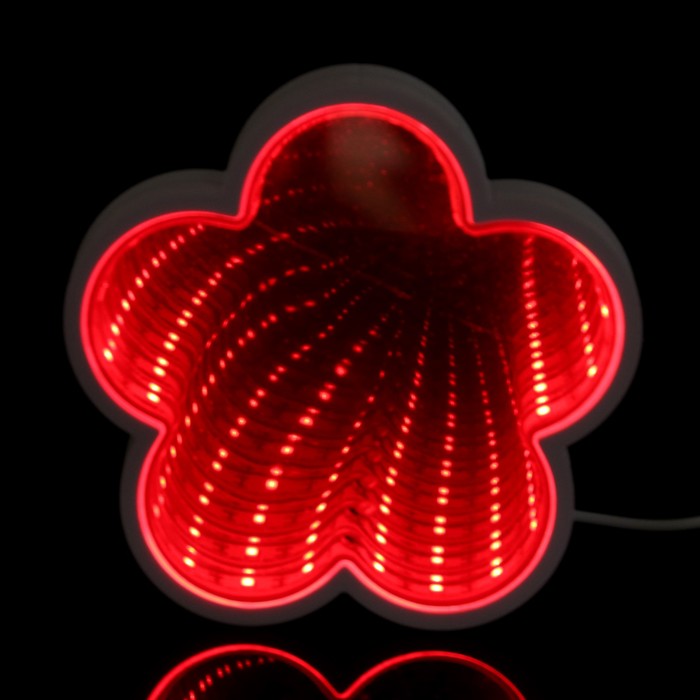 Ночник "Цветок с эффектом бесконечности" 25хLED от USB белый 2,7х14х14 см