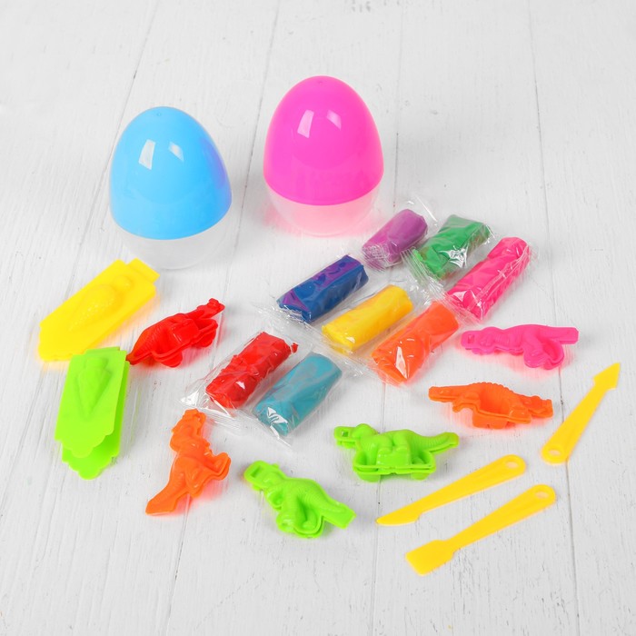 Набор для лепки "Прогулка с динозаврами", тесто 240 г, аксессуары