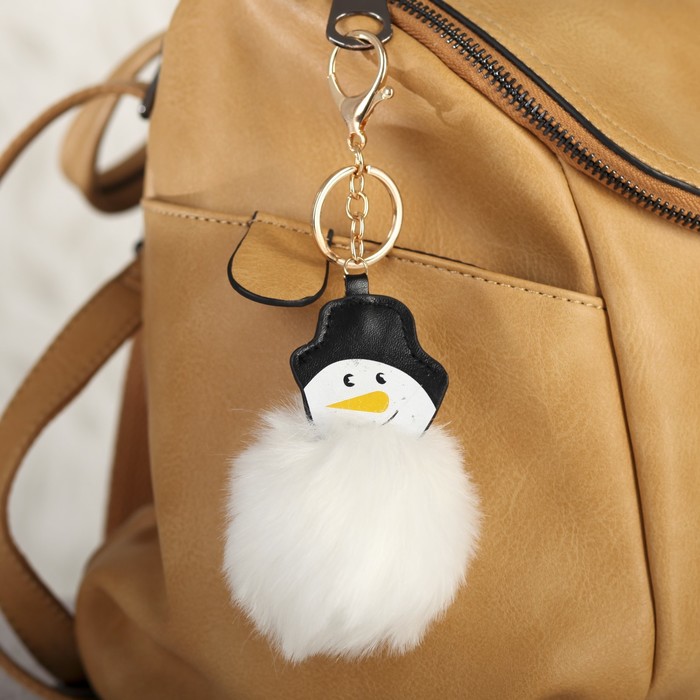 Пушистик на кольце "Снеговичок" d=7 см