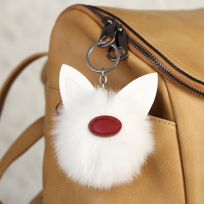 Пушистик на кольце "Зайка" белый 8х8х8 см