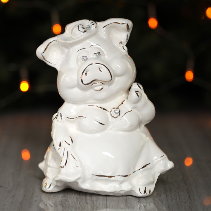 Копилка "Свинка барышня" белый глянец