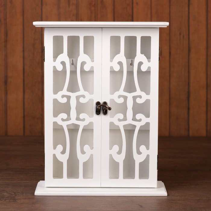 Ключница дерево 6 крючков "Резные дверцы" белая 28,5х22х7,8 см