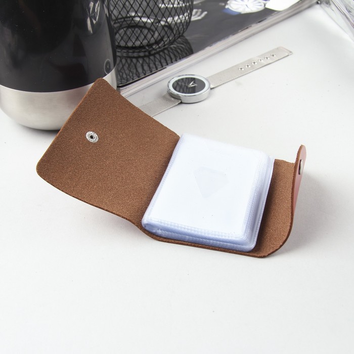 Визитница вертикальная, 1 ряд, 16 листов, гладкая шора, цвет красный