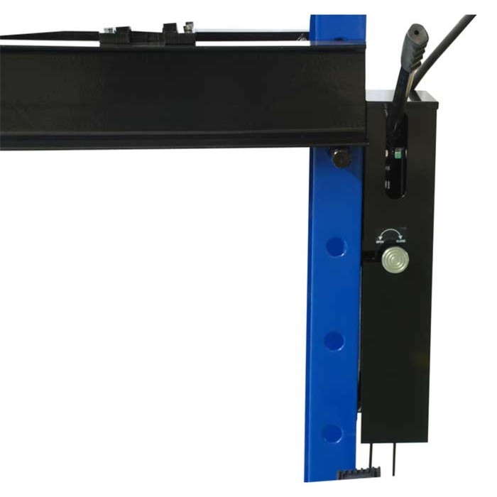 Пресс гидравлический AE&T T61230F, с ножной педалью, 30 т, ход штока 135 мм