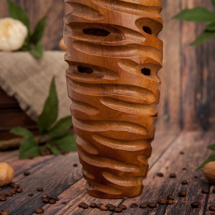 Ваза из мангового дерева "Влечение" 12,5х12,5х35 см
