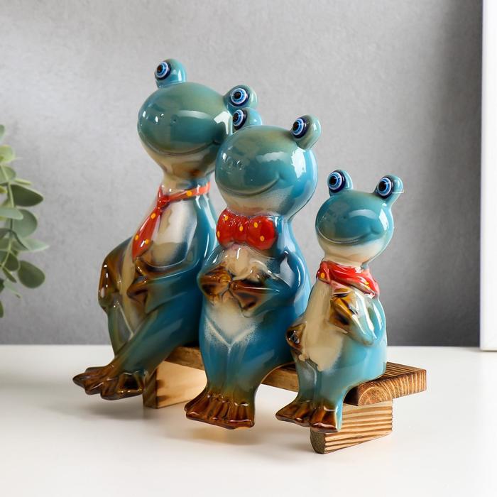 Сувенир керамика "Семейство лягушек на скамеечке" набор 3 шт 19,5х19,5х9 см