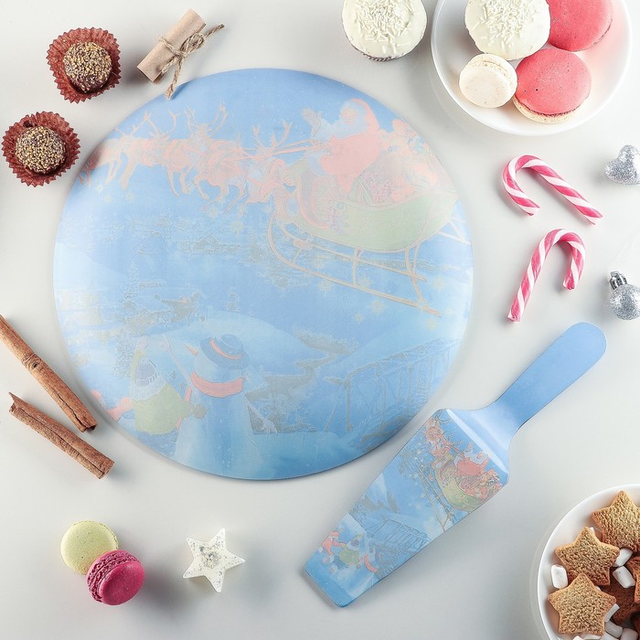 Тортовница 30 см "Оленья упряжка", с лопаткой