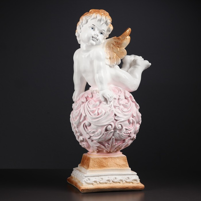 Фигура "Ангел лежа на шаре" 26х23х51см бело-золотой