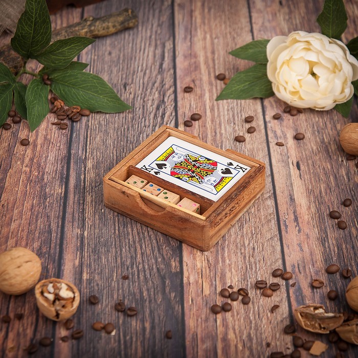 Игра дерево "Колода карт + кубики" 10х11х3 см