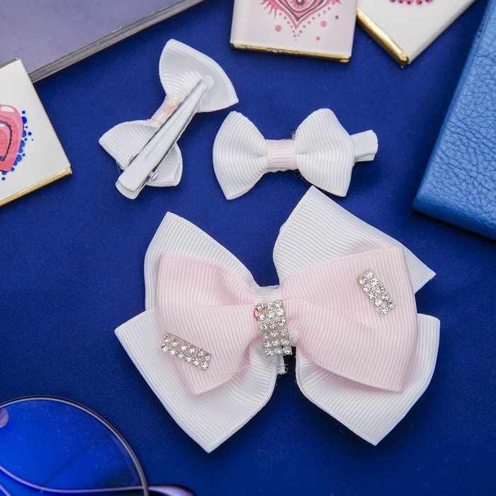 Зажим для волос "Красотка" набор 3 шт розово-белый стразы