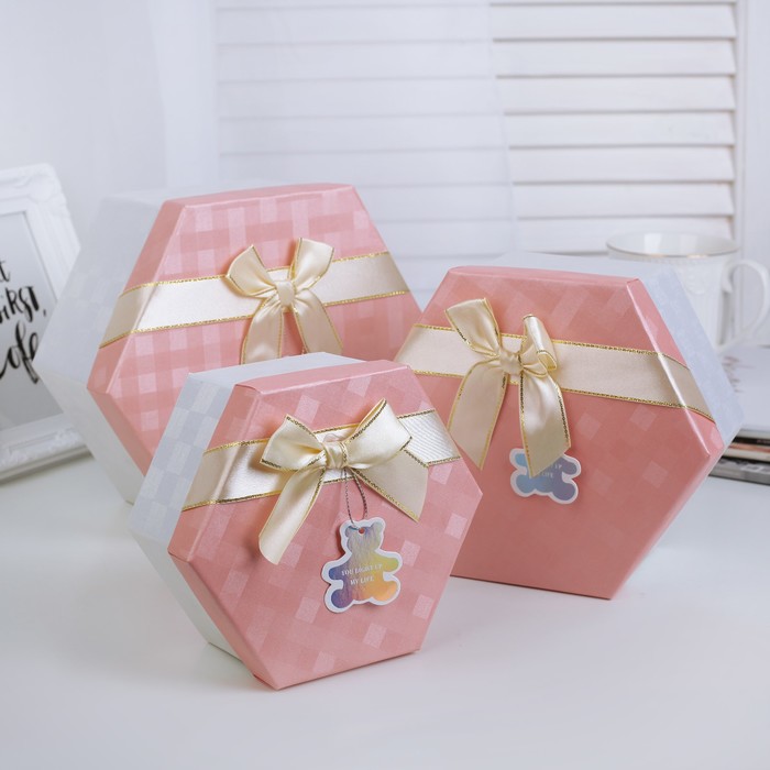 Набор коробок 3в1, розовый, 19 х 19 х 19 - 14 х 14 х 7 см