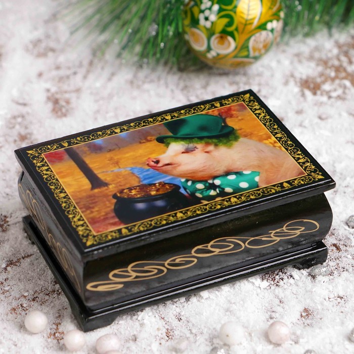 Шкатулка «Богатый поросёнок», 6×9 см, лаковая миниатюра