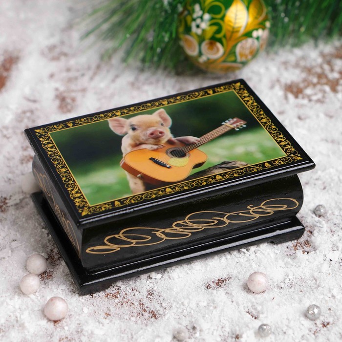 Шкатулка «Поросёнок гитарист», 6×9 см, лаковая миниатюра