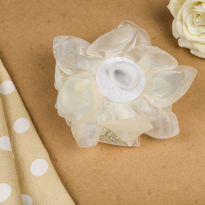 Бант для девочек с резинкой " Нарядный", бежевый, с цветными камнями, с бусинами, 16 см