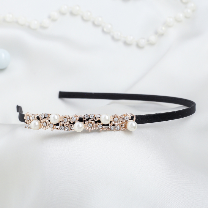 Ободок для волос " Гестия" 0,5 см цветы,жемчуг белый