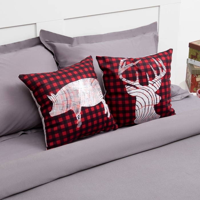 Наволочка декоративная Collorista "Символ года" 40х40 см, велюр, 100% п/э