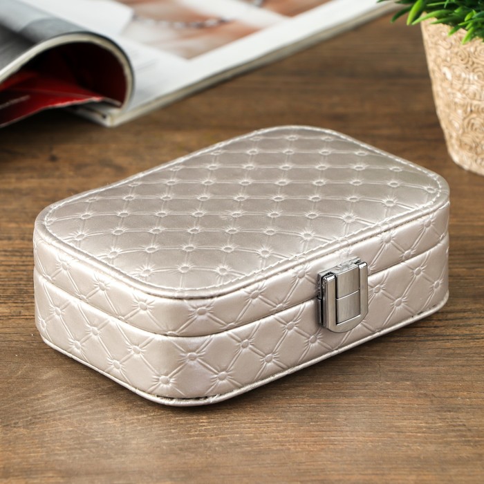 Шкатулка кожзам для украшений "Стёганная" серебро 4,5х10х15 см