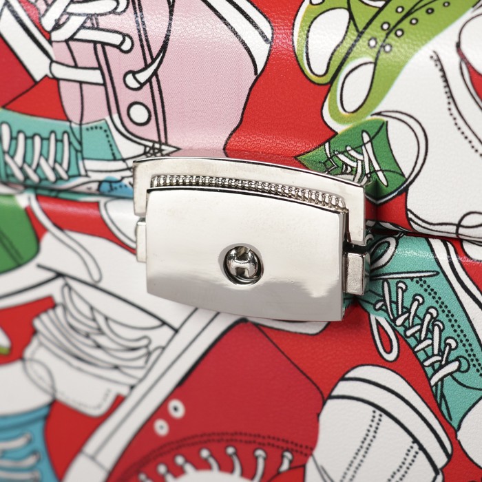 Шкатулка кожзам для украшений "Кеды" красная 13,5х23,5х16,5 см