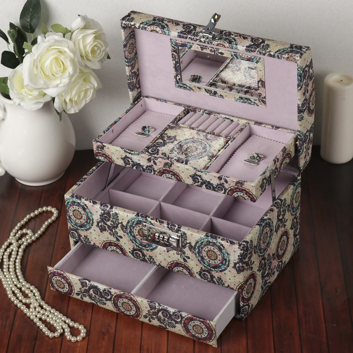 Шкатулка кожзам для украшений "Калейдоскоп" бежевая с блёстками 19х30х20,5 см