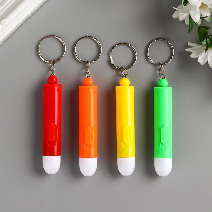 Фонарик лазер пластик "Цветной" МИКС 8х1,6х1,6 см